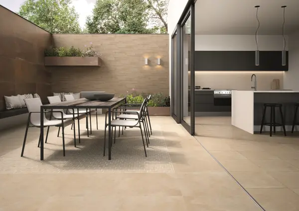 Утолщенный керамогранит для улицы