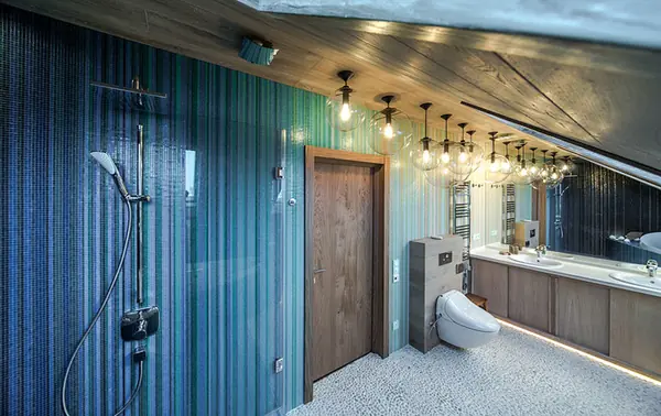 Интерьер ванной комнаты "Радуга на пляже"