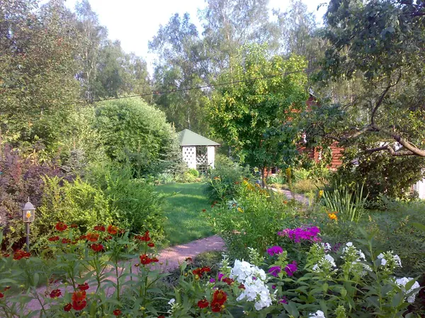 Усадебныйсемейный сад