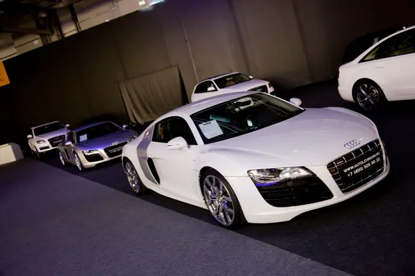 Автосалон Autolehman, Москва.