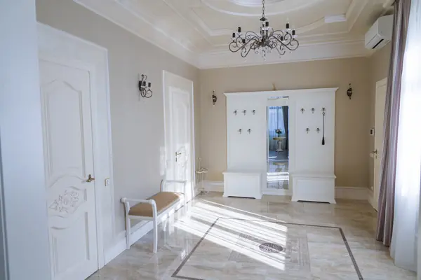 Интерьер дома в классическом стиле (500 кв м)