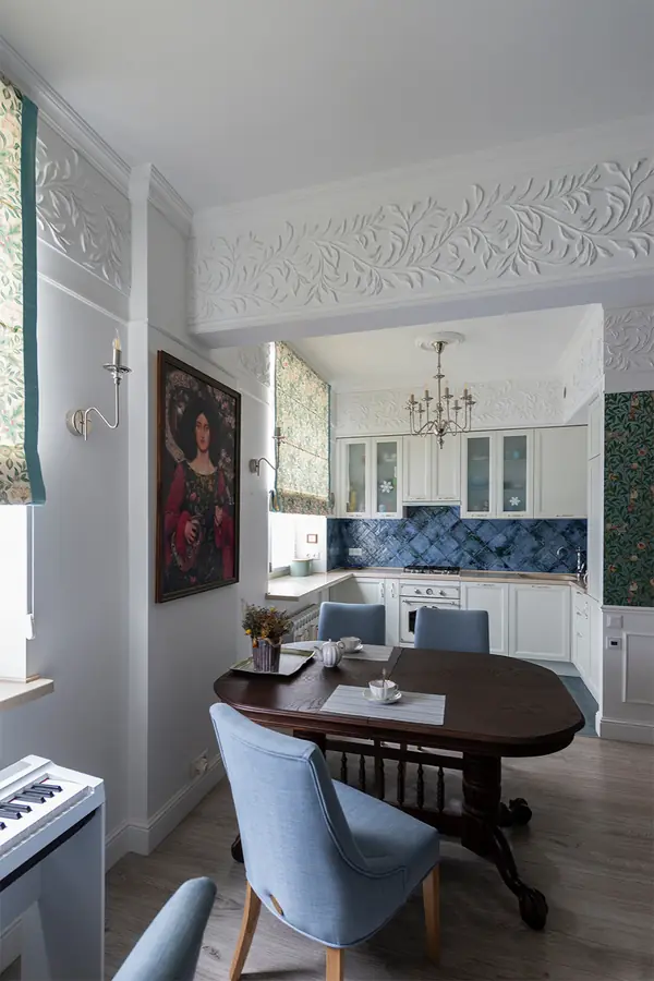 Pre-Raphaelite Appartment