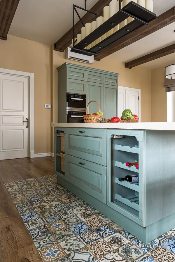 Немного солнца в холодной воде. Реализация