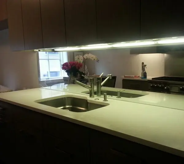 Mirror backsplash for kitchen