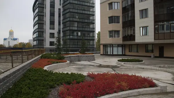 Сад на крыше паркинга