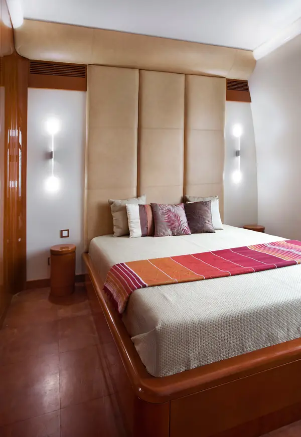 Квартира яхта