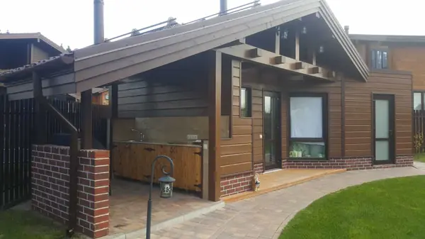 Баня с барбекю комплексом