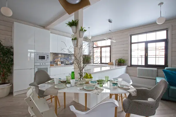 ДОМ В ПОСЕЛКЕ УШАКОВО