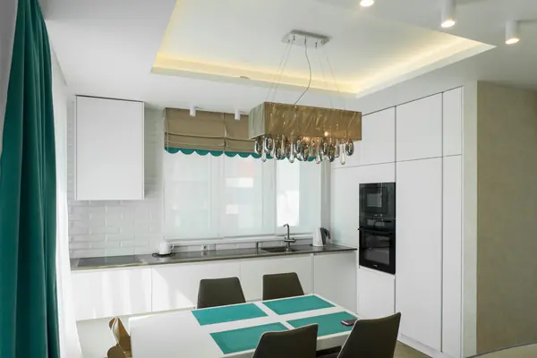 ЖК Легенда на Яхтенной кухня-гостиная