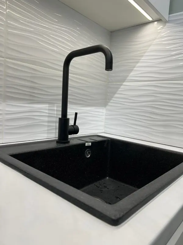 Дериглазова 15