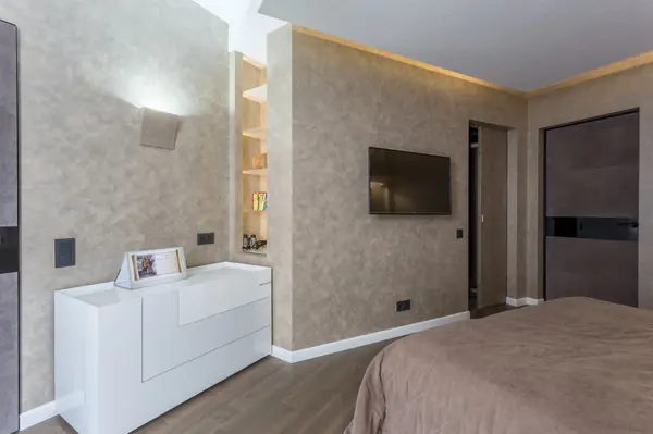 Темная роскошь