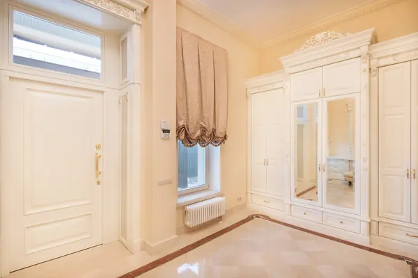 Дом в Миллениум Парк. Элитная мебель