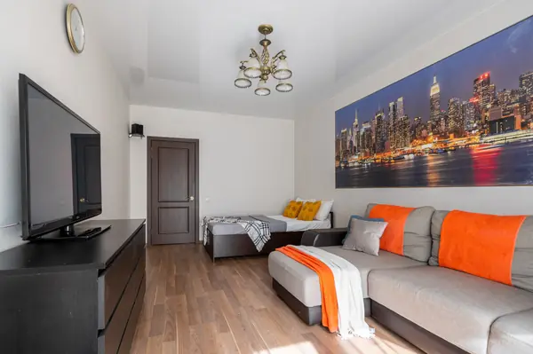 Подготовка объекта на Кременчугской для посуточной аренды