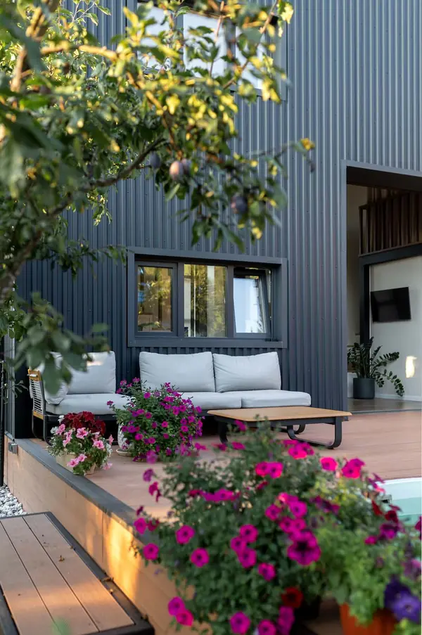 КОМПАКТНЫЙ ДОМ