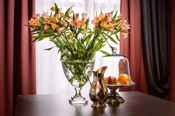 Декорирование квартиры: текстильное оформление и краски