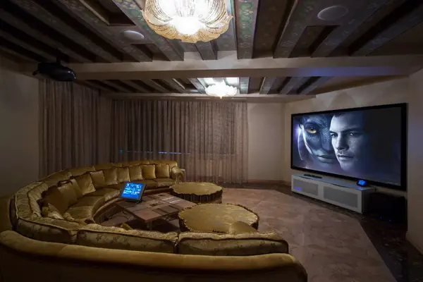 Комната развлечений в частном доме