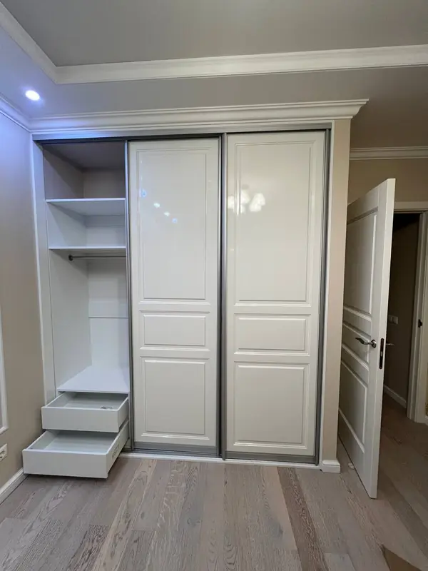 Шкаф купе глянец