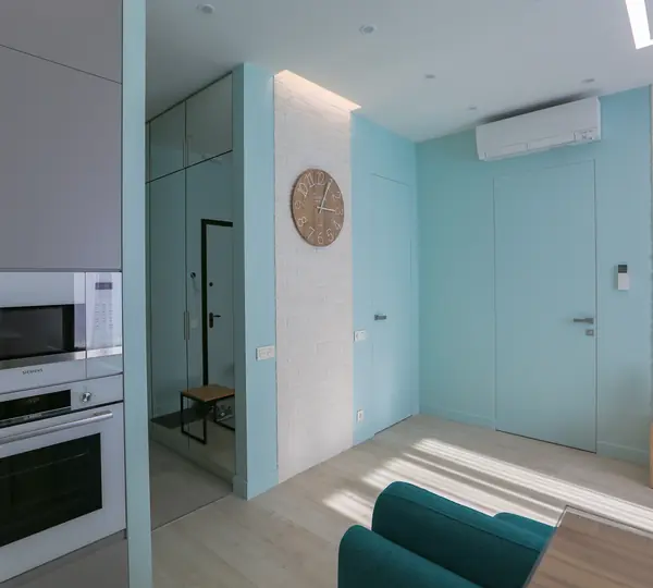 ЖК ЦАРСКАЯ ПЛОЩАДЬ - ЭТЮД С БИРЮЗОВЫМ ОТТЕНКОМ