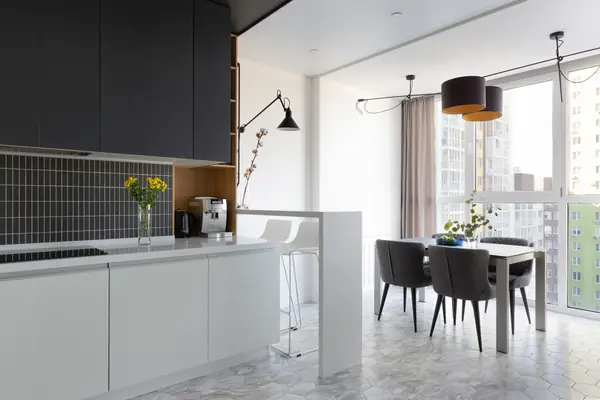 Квартира 120 м2, для молодой позитивной семьи с маленькой принцессой и её Альфом