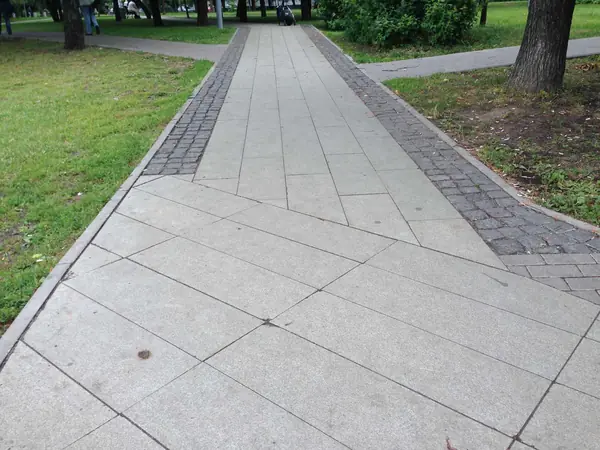 Мощение дорожек