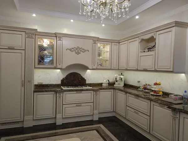 Кухня (массив ясеня)