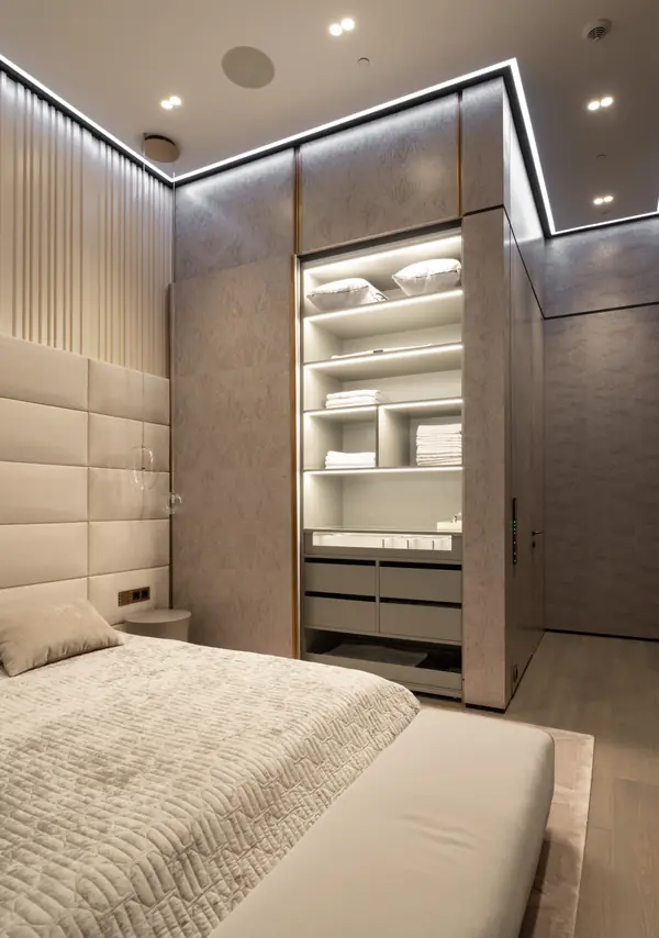 Шкаф с раздвижными дверями