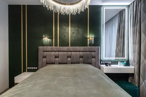 Дизайнерский интерьер московской квартиры 64 м2 ""