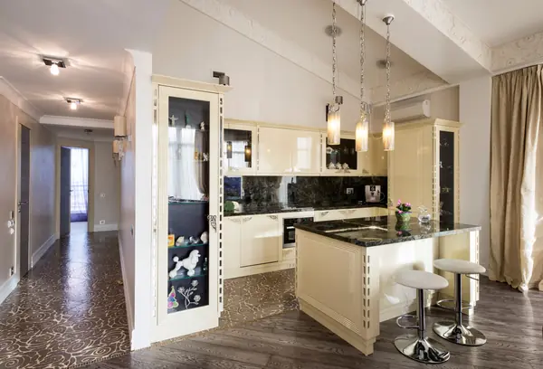 АПАРТАМЕНТЫ 176,4М2, НА АНДРЕЕВСКОЙ НАБ.