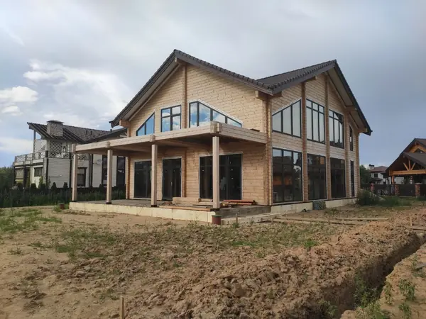 Двухэтажный дом из клееного бруса