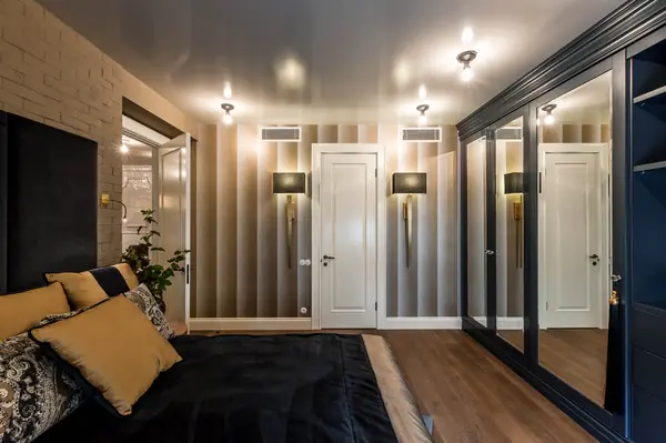 Холостяцкая квартира в центре Москвы