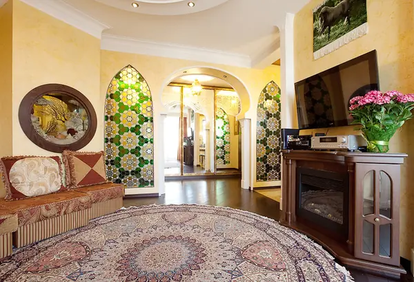 Между Евфратом и Индом