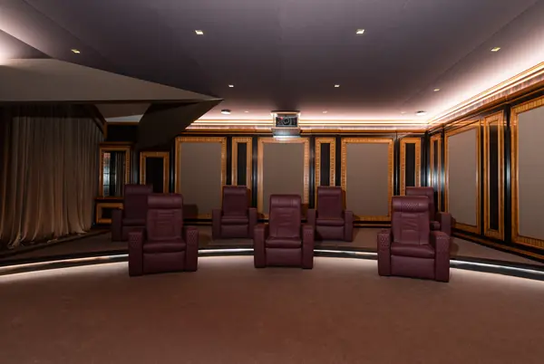 Домашний кинотеатр