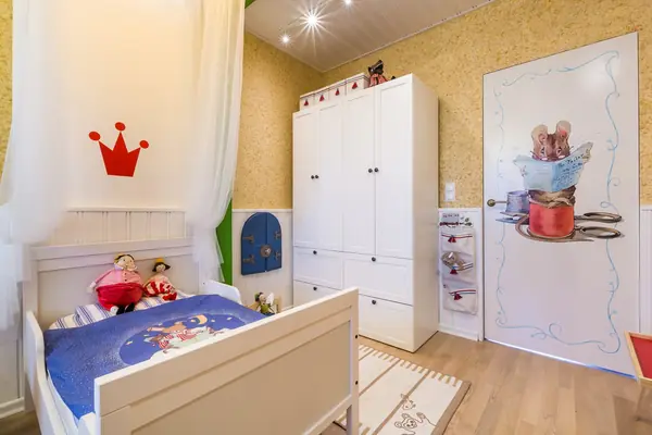 SILK PLASTER в программе "Школа ремонта", выпуск "Сказочное царство Евы-королев"