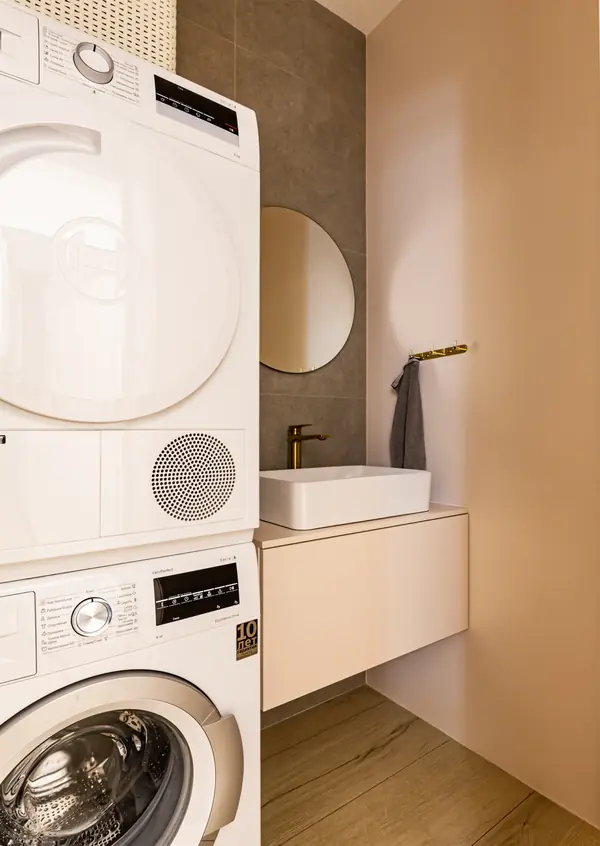 Четырехкомнатная квартира на Варшавской улице