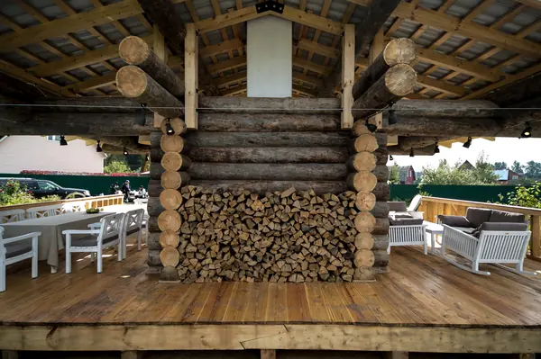 Парящий сруб