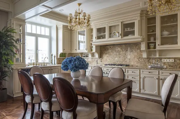 Квартира на Фрунзенской набережной, Москва