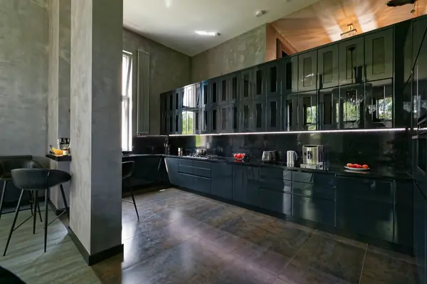 Lucky Evolution в загородном доме