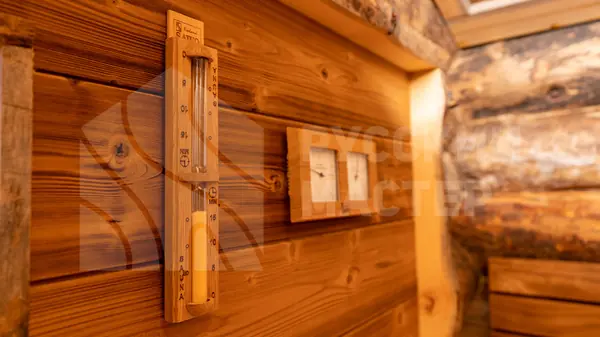 Баня из полярной сосны Кело с террасой и купелью с подогревом