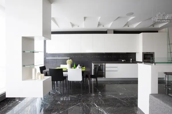 Квартира-студия 170 кв.м