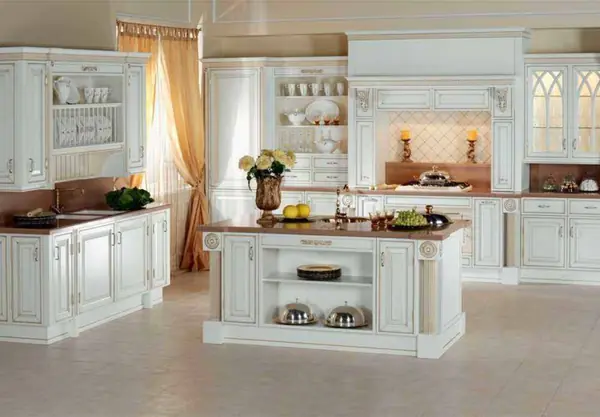 Британика белая