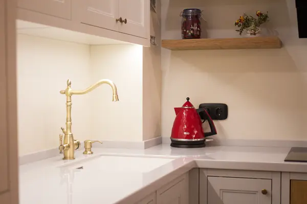 Бело-серая кухня в Москве