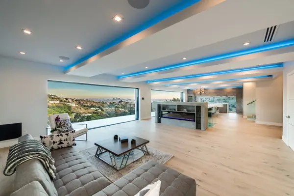 Современный дом в Вэст Голливуд, Лос-Анжелес, Калифорния