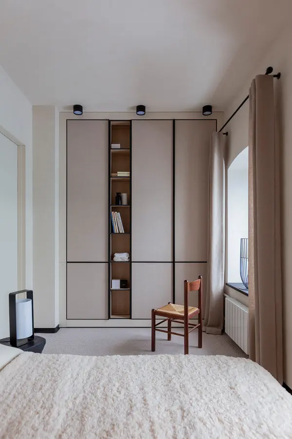 Добрая квартира - интерьер 49м² в доме XIX века