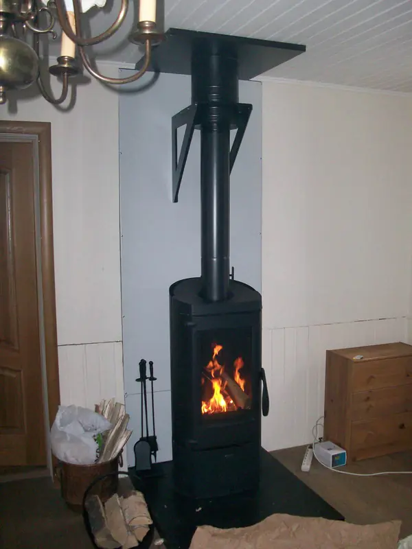 Небольшая солянка из печей, каминов и дымоходов....