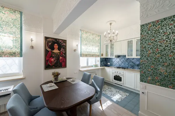 Pre-Raphaelite Appartment