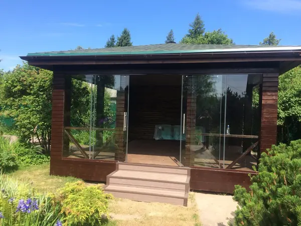 Остекленная беседка под ключ