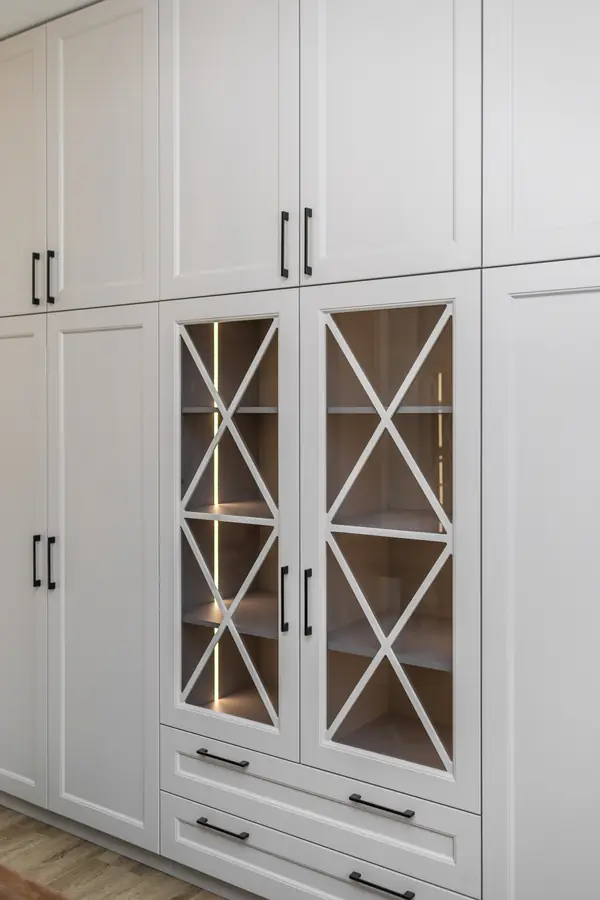 Кухня в стиле современная классика у моря