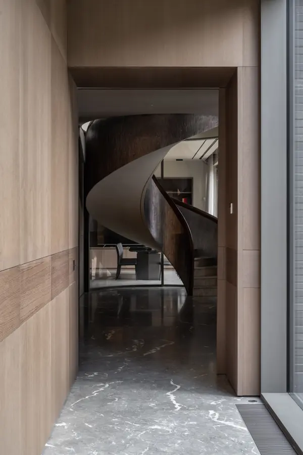 Лестница в интерьере