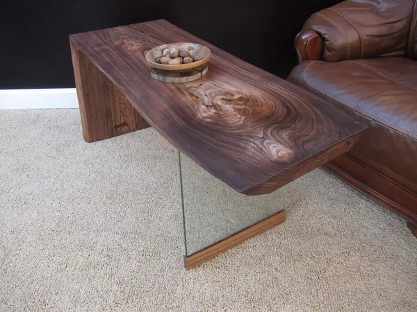 Столы из массива