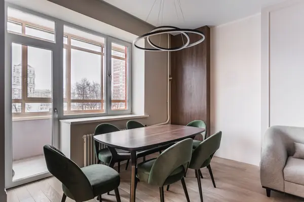 Реализация: Мичуринский, 26